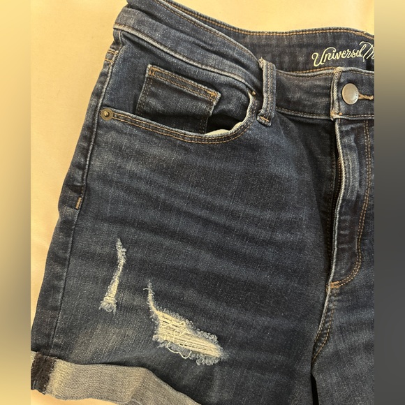 Universal Thread High Rise Denim Shorts - Picture 2 of 5